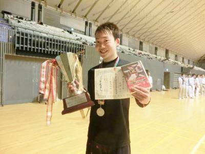 第22回全日本学生大会でグランドチャンピオンとなった翔剣会主将　原科さん　