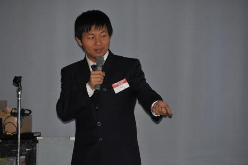 ソフトウェア学院4年の申抻さんが日本語で大連理工大学を紹介