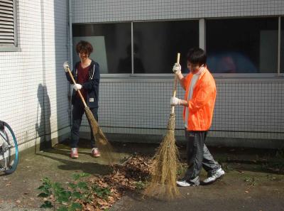 学生の清掃風景