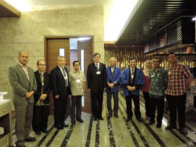 YNU professors and the Indonesian alumni