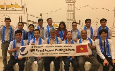                 　　　　 2016 YNU Vietnam Alumni meeting group photo