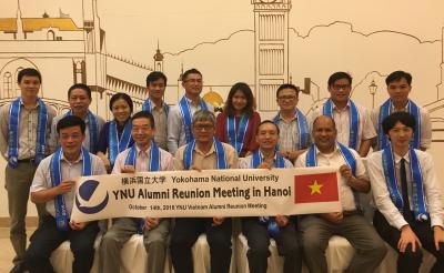 2016 YNU Vietnam Alumni meeting group photo