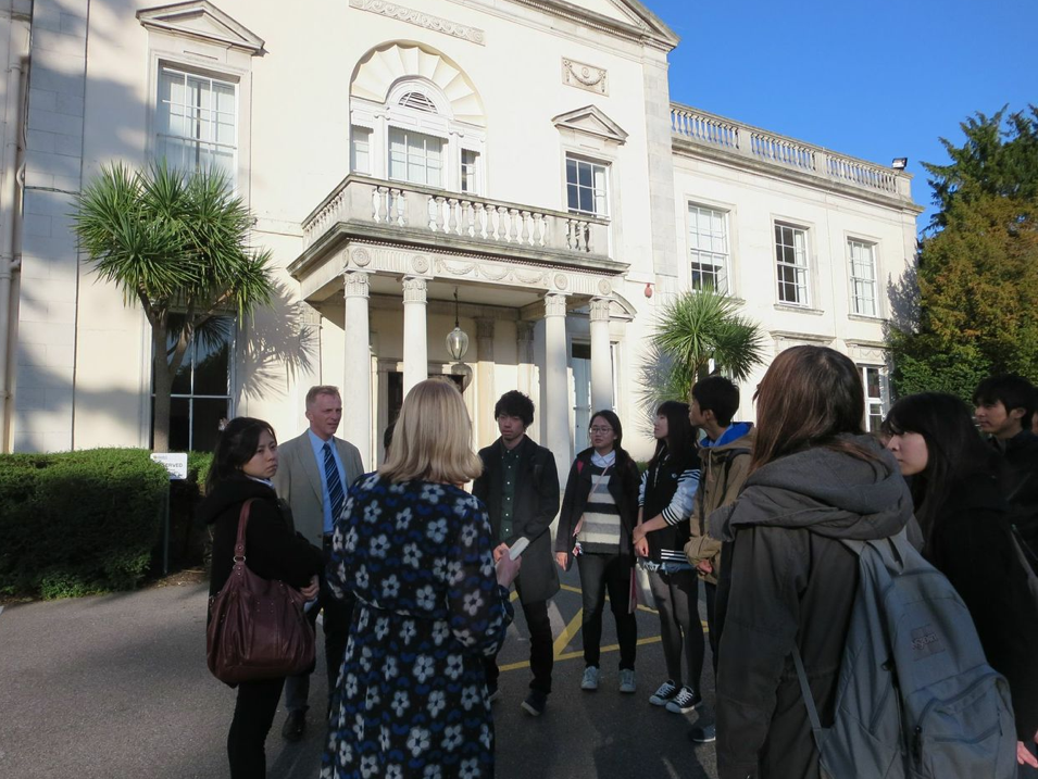 Campus tour of Roehampton University