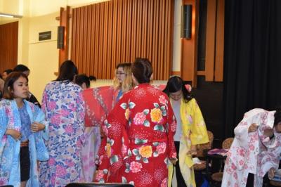 着装実習(女子)
