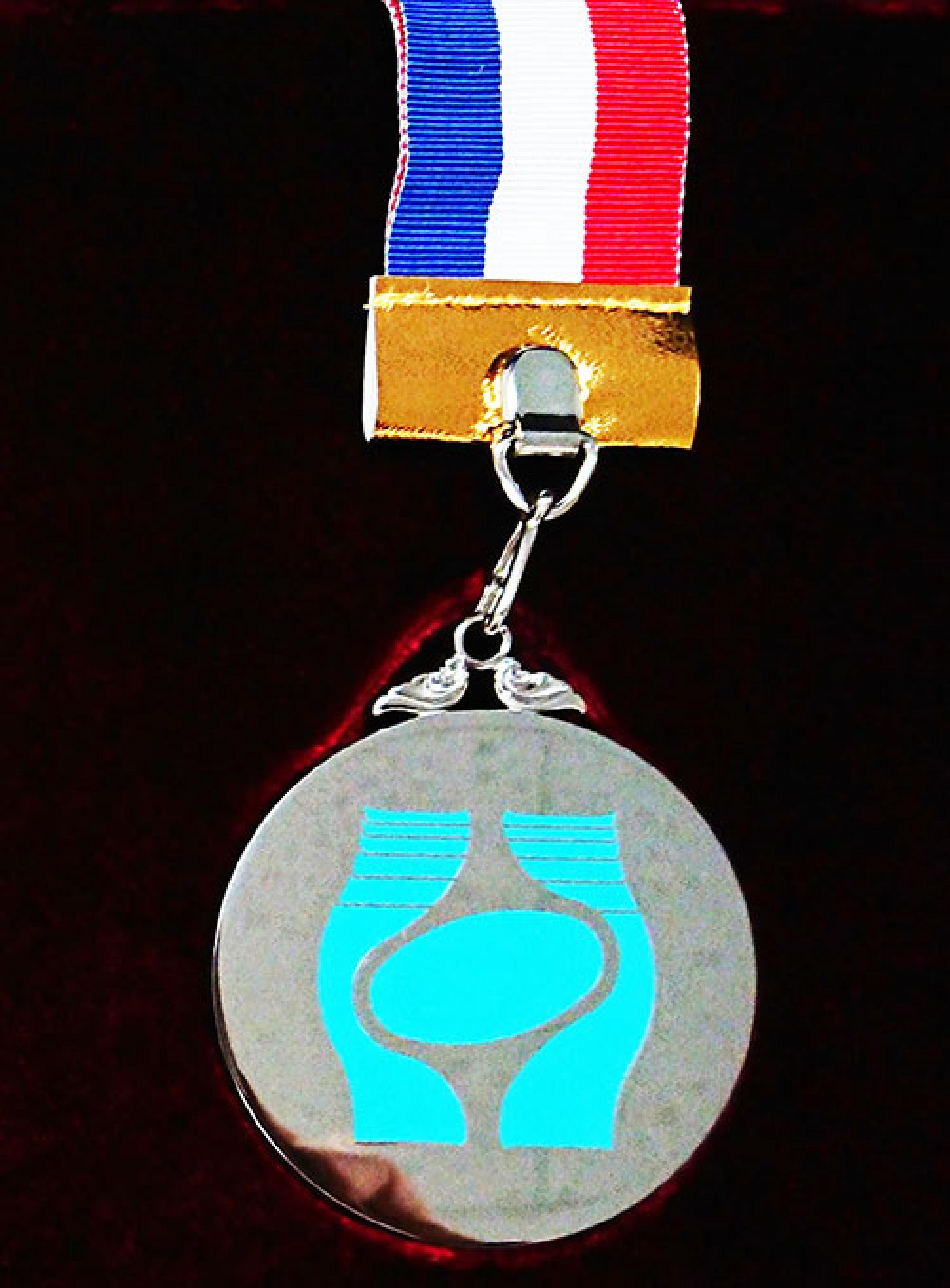 教員・学生の受賞 - 教育・研究 - 横浜国立大学