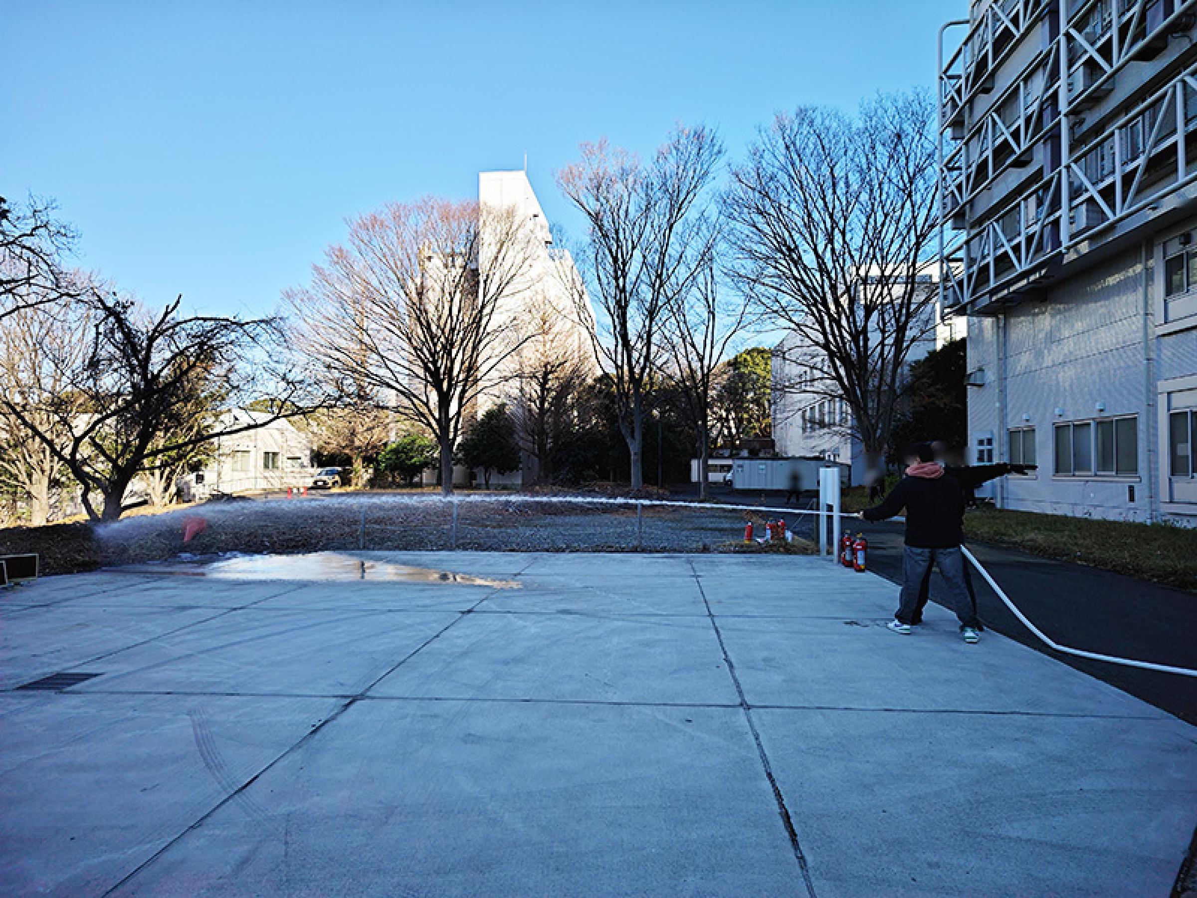 屋内消火栓訓練の様子
