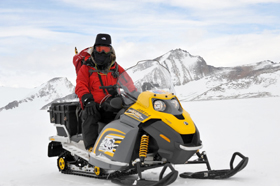 環境情報研究院 石川正弘准教授が南極地域観測功労者表彰を授与 横浜国立大学