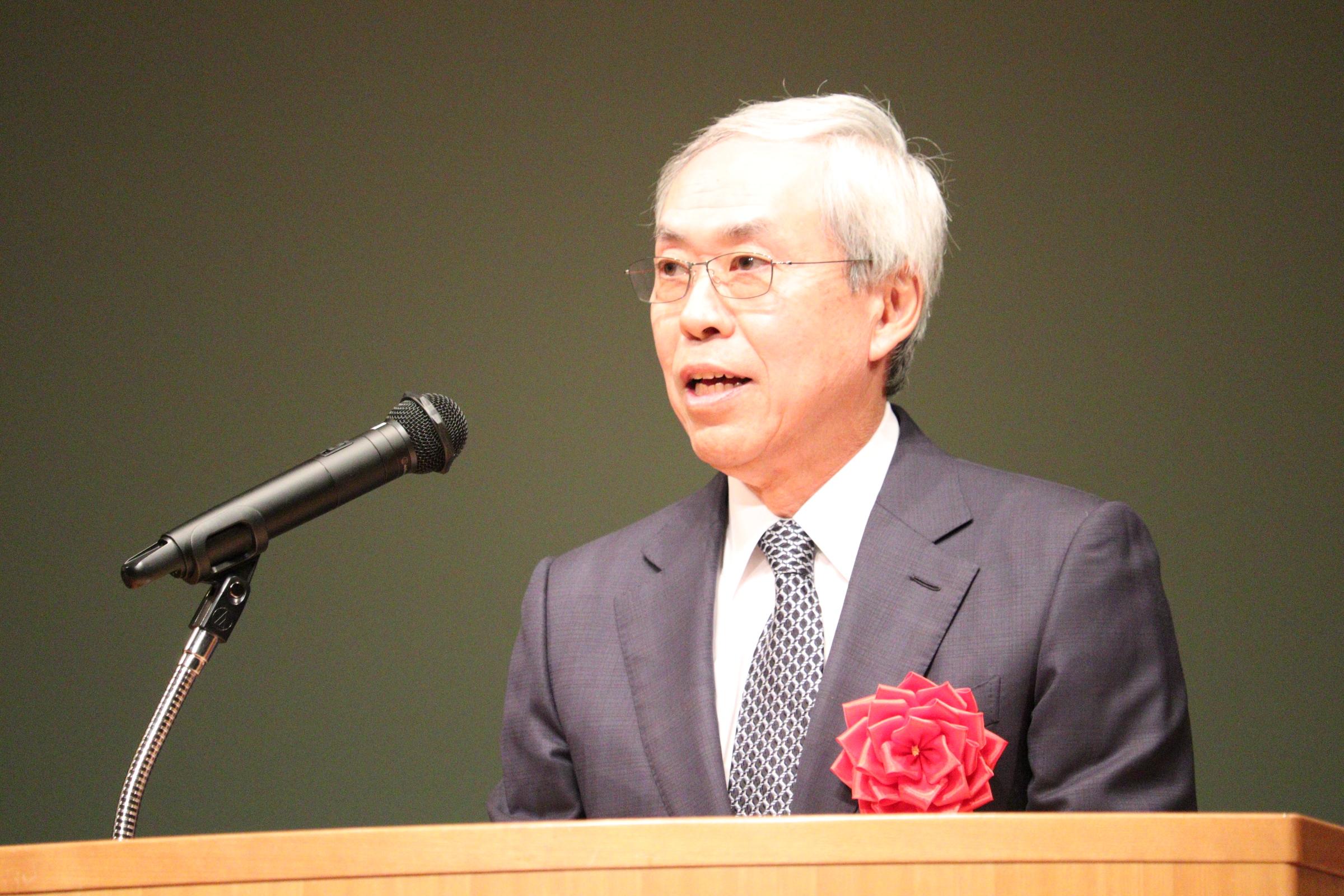 辻󠄀 慎吾様( 森ビル株式会社代表取締役社長)による記念講演