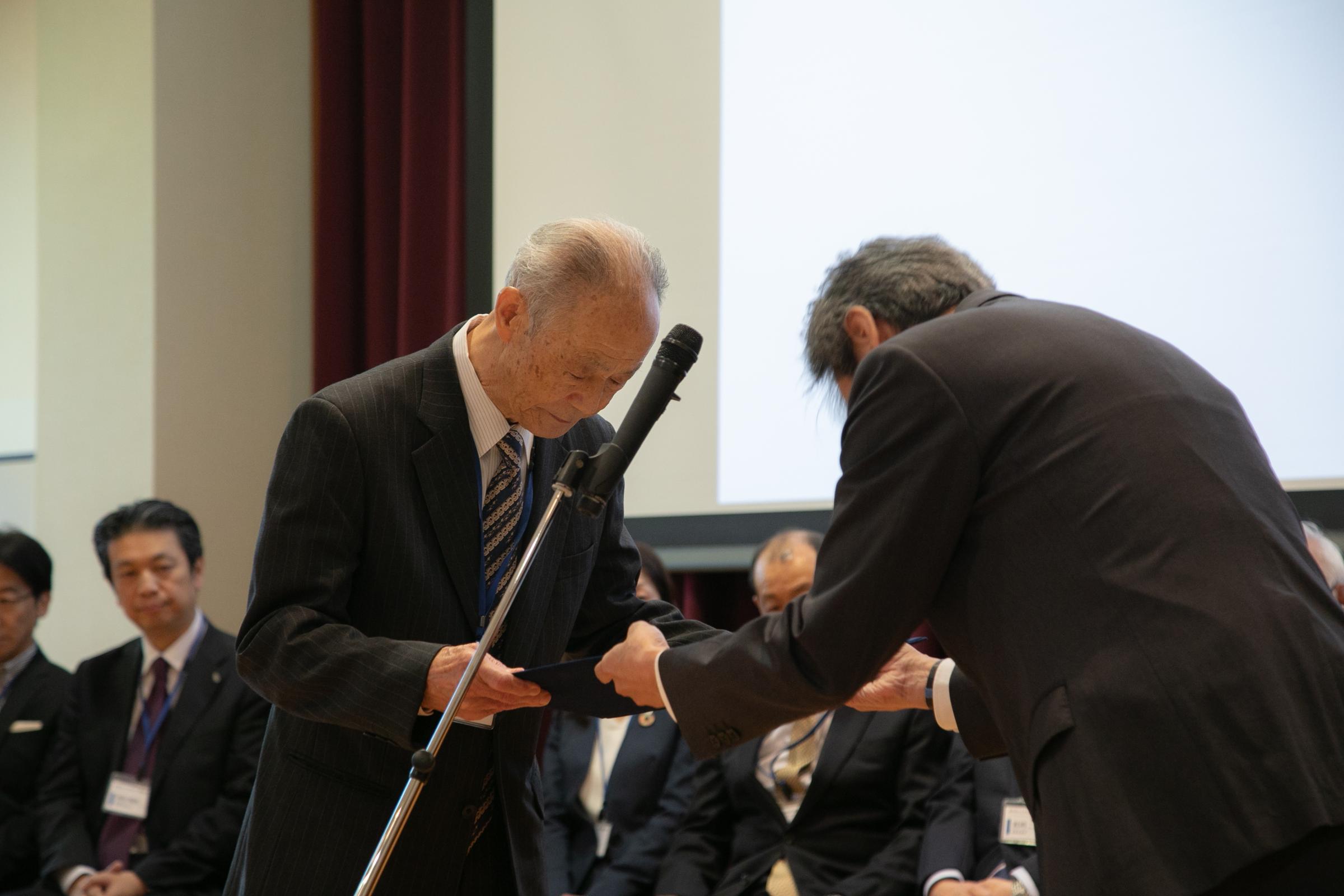 感謝状贈呈式の様子