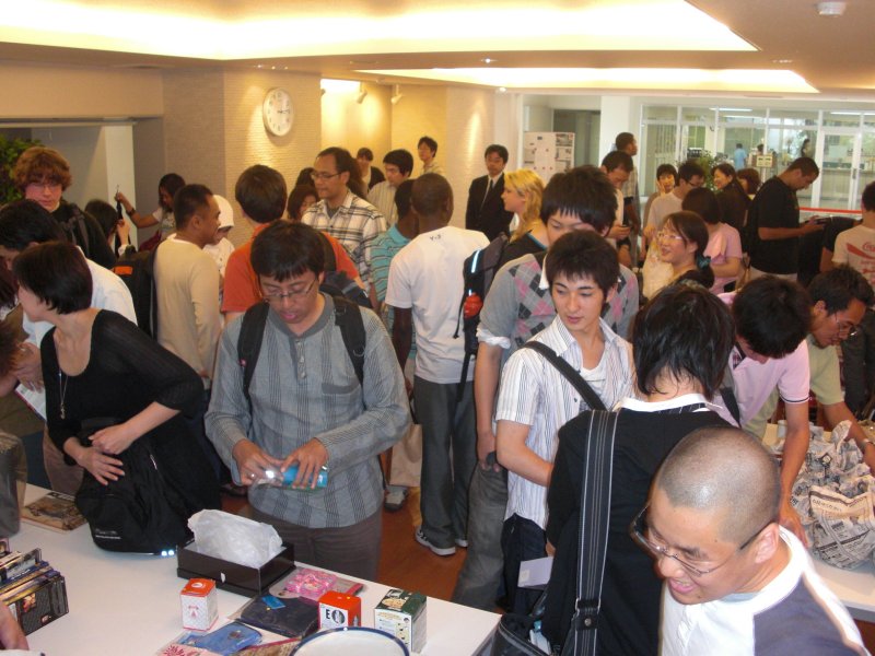 Full of students at the Faculty of Economics International Exchange Lounge