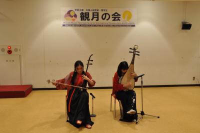中国からの留学生による二胡と琵琶の演奏