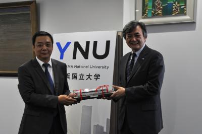 Vice President Jun Liu (Left) and President Yuichi Hasebe