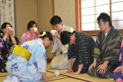 Experience Japanese tea ceremony