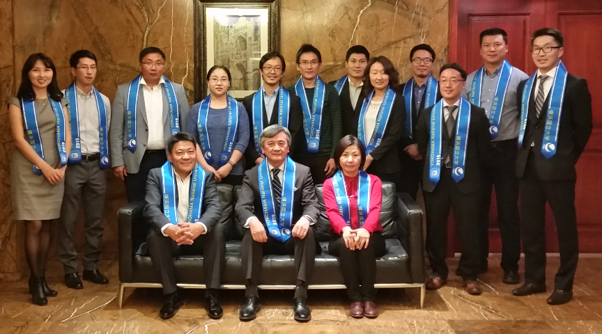 A group photo with President Hasebe(center)