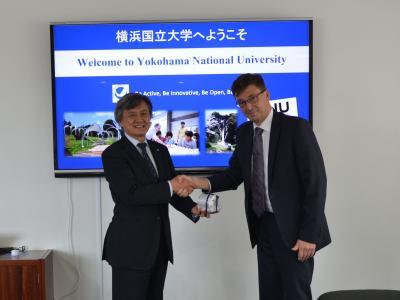 Rector Jouko Niinimäki (Right) and President Hasebe