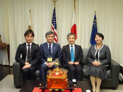 From L: Section Chief Kotani, President Hasebe, Consul-General Yamada, Associate Prof. Andrade