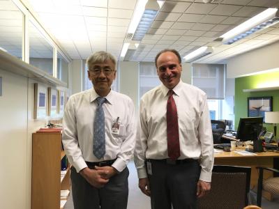 Left) Prof. Maekawa   　Right) Dr. David Rosenblat