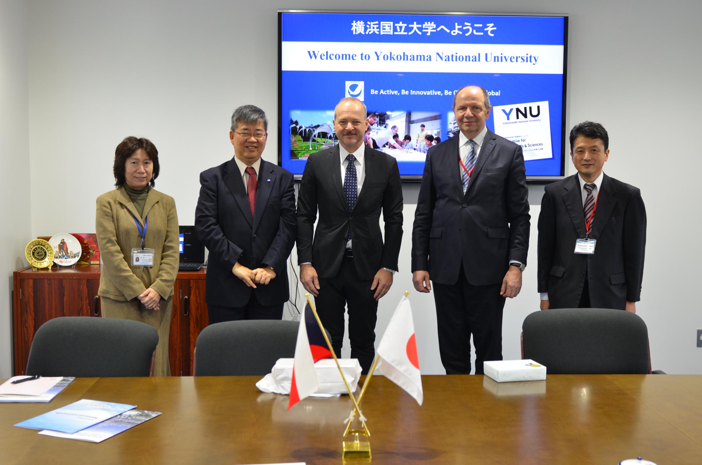 Prof. Bohumir Strnadel’s visit to YNU (second from right, Nov. 2016)