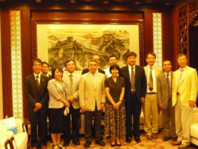 Picture with Secretary Wang Ling and President Suzuki
