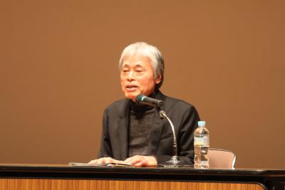 第1部で基調講演を行う木下長宏元教授