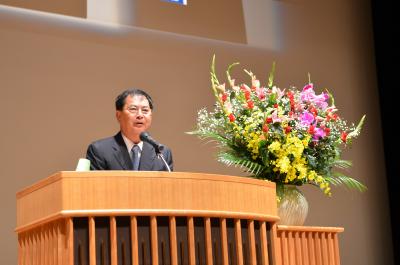 第2部で基調講演を行うタノン・ビダヤ氏