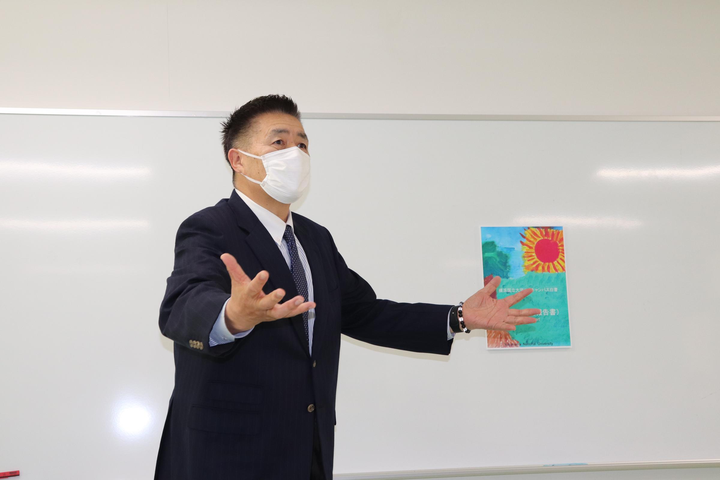 各附属学校で生徒たちへ熱いエール 木村学部長ご挨拶